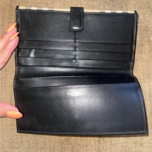 Burberry Nova Check Wallet - Picture 6 of 9